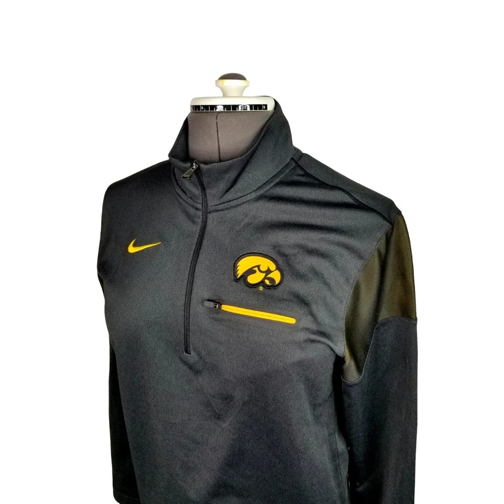 Nike Dri-Fit 1/4 Zip Pullover  Women's Jacket Size S Pit To Pit 20 In Black